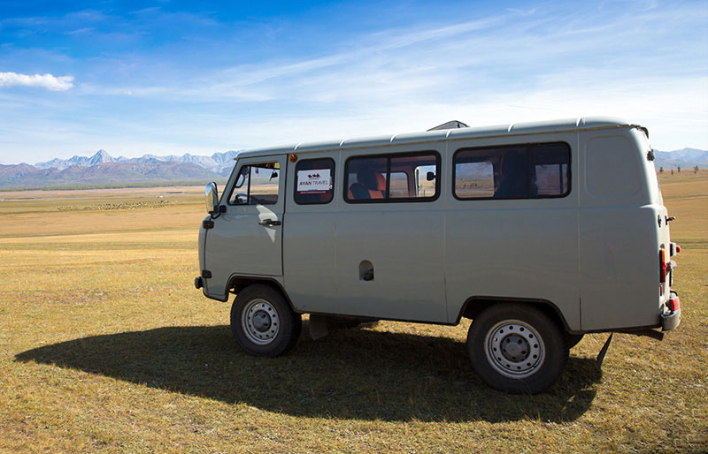mongolia travel cars